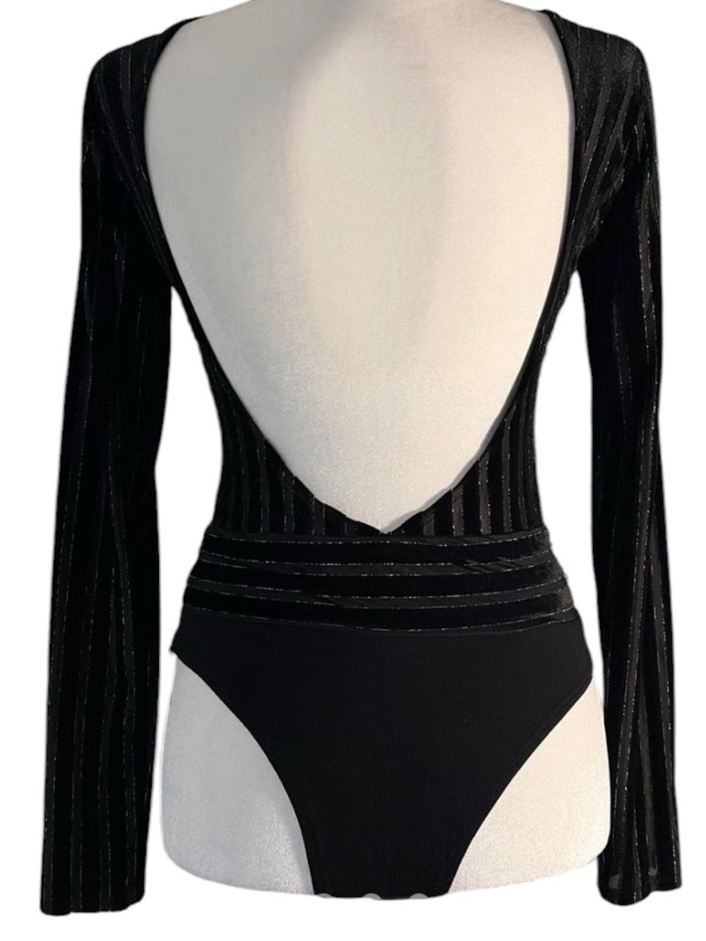Superdown Black and Silver velvet Bodysuit. s new with tags - Picture 3 of 8